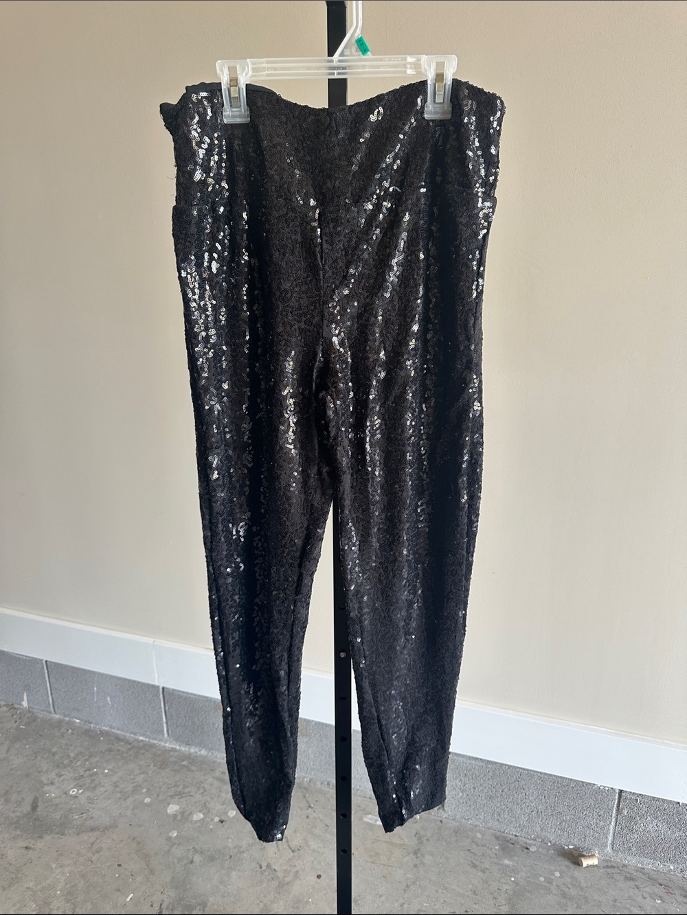 Tipsy Elves Women’s black sequined pants size XL